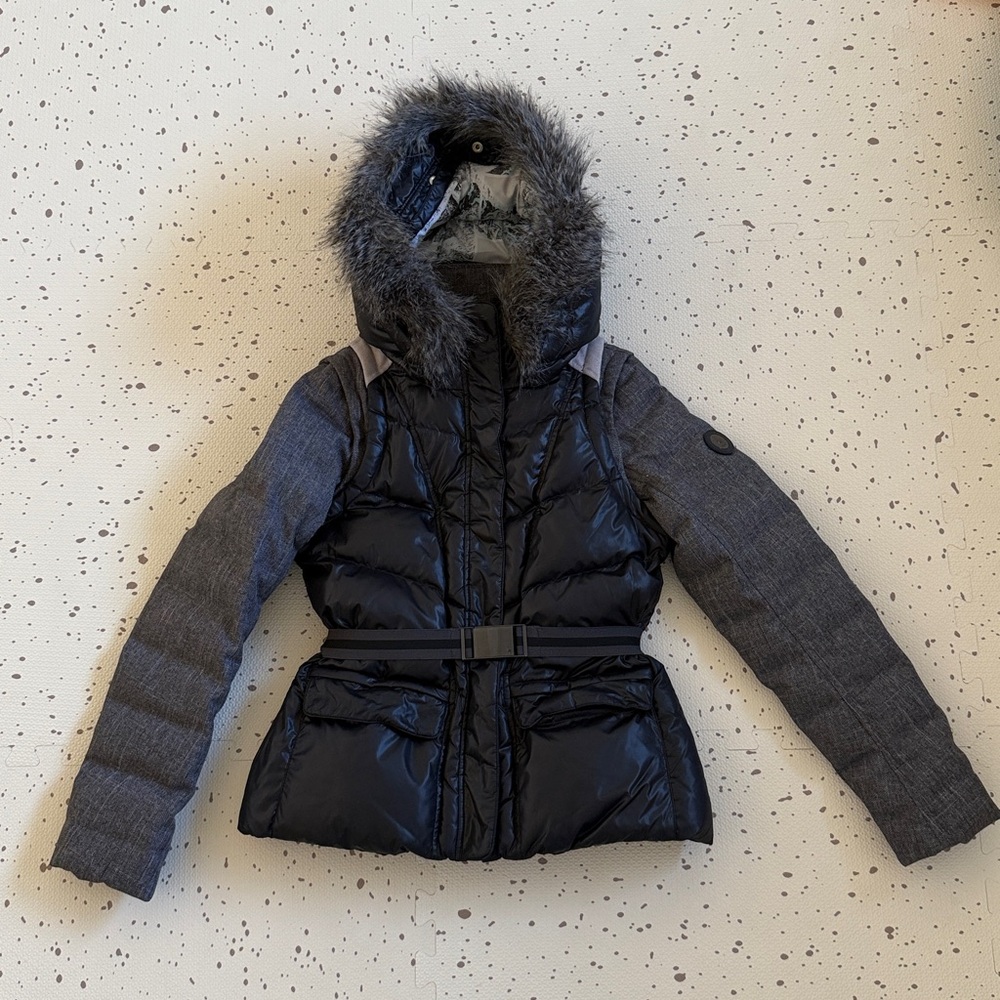 💘 LOLË - BELTED PUFFER VEST JACKET FAUX FUR HOOD